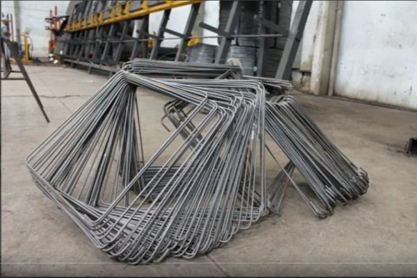 Corte e dobra de aço??